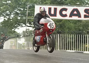 Roger Sutcliffe Collection: Roger Sutcliffe (Aermacchi) 1971 Junior TT