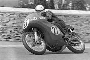 Roger Sutcliffe Collection: Roger Sutcliffe (Cowles Matchless) 1971 Senior TT