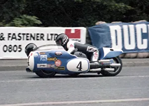 Images Dated 13th December 2019: Rolf Steinhausen & Kenny Arthur (MSAI) 1979 Sidecar TT