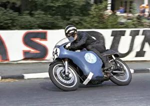 Images Dated 26th February 2022: Roly Capper (AJS) 1966 Junior TT