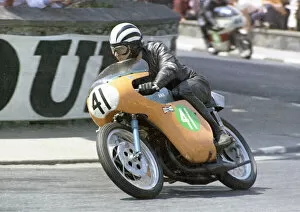 Images Dated 26th February 2022: Roly Capper (Yamaha) 1969 Lightweight TT