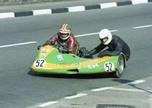 Images Dated 19th August 2020: Ron Coxon & Jeff Nixon (Kawasaki) 1981 Sidecar TT