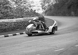 Images Dated 31st July 2016: Ron Coxon & Stuart Collins (Konig) 1976 500 Sidecar TT pactice