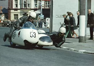 Images Dated 4th October 2018: Ron Smith & J Wilson (Triumph) 1967 Sidecar TT