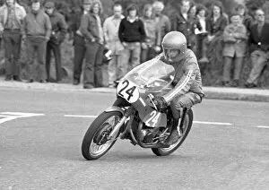 Images Dated 5th April 2021: Ronnie Hewitt (Honda) 1975 Jurby Road