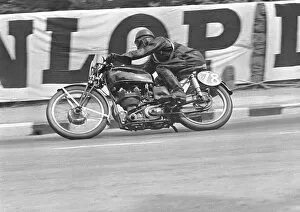 Images Dated 15th August 2016: Ronnie Mead (Velocette) 1950 Lightweight TT