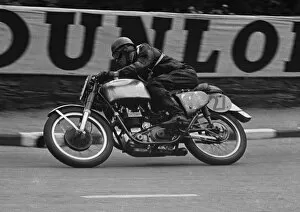 Images Dated 15th August 2016: Ronnie Mead (Velocette) 1952 Lightweight TT