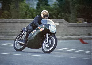Ronnie Niven Collection: Ronnie Niven Norton 1973 Junior Manx Grand Prix
