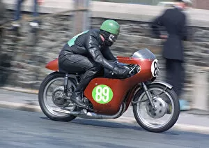 Images Dated 16th December 2019: Ross Hannan (Yamaha) 1969 Lightweight TT