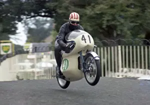 Roy Buckwell (Greeves) 1968 Lightweight Manx Grand Prix