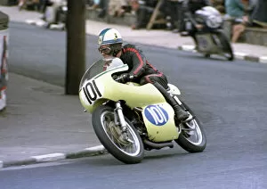 Images Dated 26th December 2021: Roy Graham (Aermacchi) 1968 Junior TT