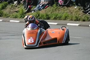 Images Dated 4th June 2007: Roy Hanks & Dave Wells (DMR Suzuki) 2007 Sidecar TT