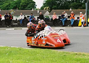 Images Dated 8th August 2018: Roy Hanks & Dave Wells (DMR Yamaha) 2004 Sidecar TT