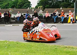 Roy Hanks & Dave Wells (DMR Yamaha) 2004 Sidecar TT