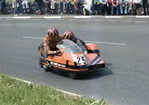 Roy Hanks & Don Williams (Suzuki) 1978 Sidecar TT practice
