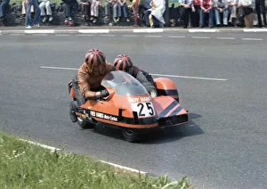 Roy Hanks Collection: Roy Hanks & Don Williams (Suzuki) 1978 Sidecar TT practice