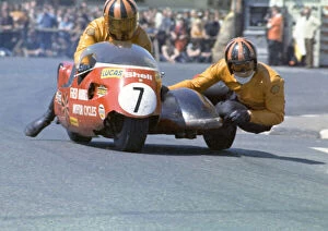 Images Dated 18th February 2021: Roy Hanks & Gerald Daniel (BSA) 1973 500 Sidecar TT