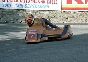 Images Dated 23rd December 2021: Roy Hanks & Tom Hanks (NRTH Ireson) 1991 Sidecar TT