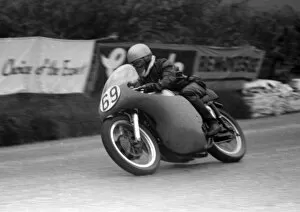 Images Dated 14th November 2018: Roy Ingram (Norton) 1958 Senior TT
