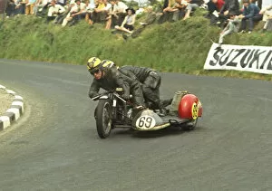 Images Dated 17th November 2019: Roy Richards & W Cooper (DBS) 1970 750 Sidecar TT