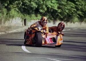 Images Dated 26th March 2013: Roy and Tom Hanks 1987 Sidecar TT