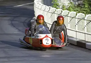 Roy Woodhouse & Doug Woodhouse (Honda) 1973 750 Sidecar TT