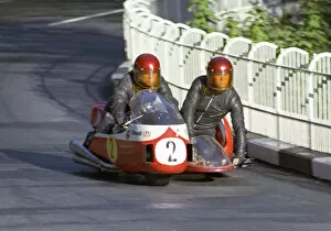Images Dated 7th October 2020: Roy Woodhouse & Doug Woodhouse (Honda) 1973 750 Sidecar TT
