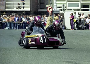 Images Dated 12th January 2018: Roy Woodhouse & Doug Woodhouse (Yamaha) 1976 500cc Sidecar TT