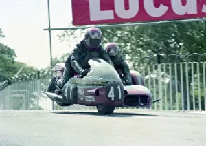 Roy Woodhouse & Doug Woodhouse (Yamaha) 1976 500 Sidecar TT