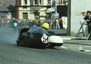 Rudi Kurth & Jean Claude Gudel (CAT) 1967 Sidecar TT