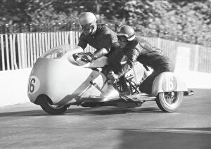 Images Dated 18th October 2019: Russ Hackman & Roy Gauge (Norton Triumph) 1968 500 Sidecar TT
