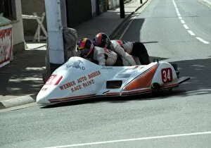Images Dated 7th January 2018: Russ Pearce & Rod Pearce (Jacobs Yamaha) 1995 Sidecar TT