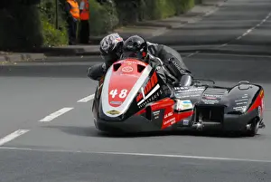 Ruth Laidlow & Julie Hanks-Elliott (LCR Suzuki) 2009 Sidecar TT