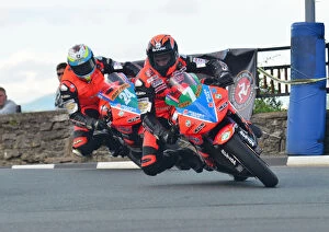 Images Dated 10th July 2012: Ryan Farquhar and Jamie Hamilton (Kawasaki) 2012 Southern 100