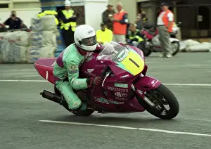 Ryan Farquhar (McAdoo Honda) 1999 Newcomers Senior Manx Grand Prix
