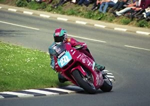 Images Dated 10th October 2017: Ryan Farquhar (McAdoo Kawasaki) 2002 Junior 600 TT