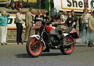 Images Dated 19th September 2019: Sandy Berwick (Yamaha) 1986 Production C TT