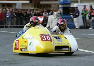 Andrew Smith Gallery: Sean Hegarty & Andrew Smith (Yamaha) 1996 Sidecar TT
