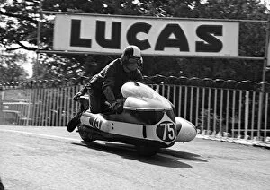 Images Dated 31st October 2016: Selby Sargison & Ian Wilson (BSA) 1975 500 Sidecar TT