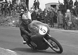 Images Dated 10th October 2021: Selwyn Griffiths (Matchless) 1966 Senior TT