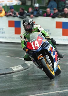 Images Dated 18th June 2020: Shaun Harris (Yamaha) 2000 Production TT