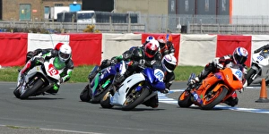 Images Dated 16th April 2016: Si Fulton (Kawasaki), David Quine (Yamaha), Andy Fenton (Suzuki); April; Jurby