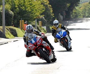 Images Dated 15th July 2010: Si Fulton & Mal Kirwan (Yamaha) 2010 Junior Manx Grand Prix