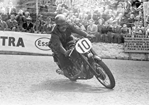 Sid Willis (Beasley Velocette) 1953 Lightweight TT