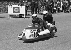 Images Dated 28th September 2013: Siegfried Schauzu & Wolfgang Kalauch (BMW) 1972 500 Sidecar TT
