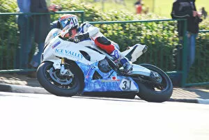 Images Dated 19th May 2022: Simon Andrews (BMW) 2011 Senior TT