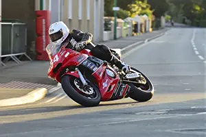 Simon Morgan (Yamaha) 2014 Newcomers A Manx Grand Prix