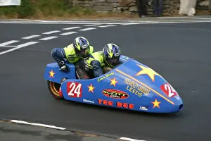 Simon Neary & Stuart Bond (Baker Yamaha) 2005 Sidecar TT