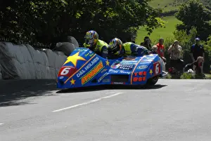 2009 Southern 100 Prints: Simon Neary & Stuart Bond (Dynobike Suzuki) 2009 Sidecar TT