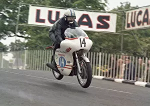 Images Dated 14th November 2020: Bill Smith (Honda) 1971 Junior TT